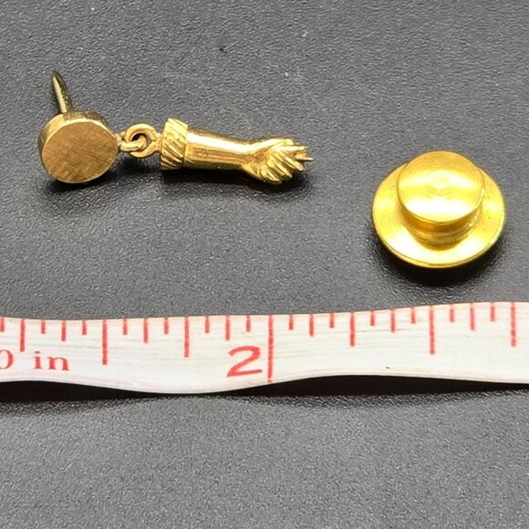 Vintage Closed Hand and Arm Gold Tone Lapel Pin Tie Tack Unmarked CT703 - Picture 5 of 6